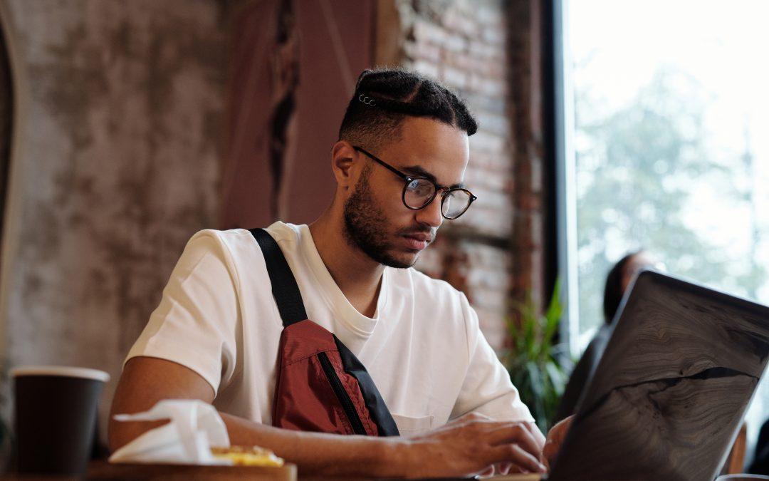10 Essential WordPress Plugins for Effective Blogging: A Minimalist and Innovative Approach